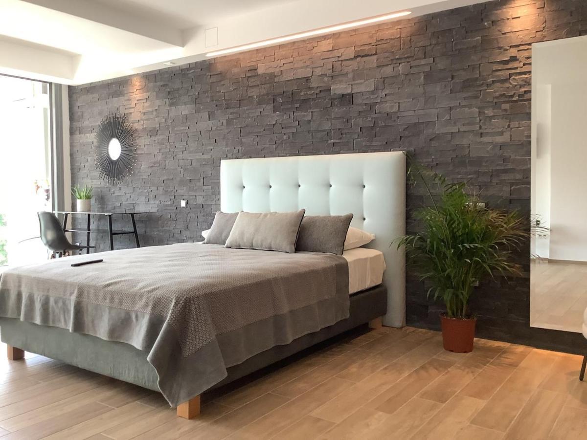 Sunny New Lovely Apartment 60 Meters From The Metro Athens Luaran gambar